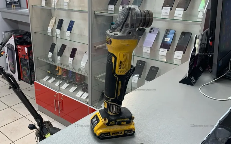 Аккумуляторная УШМ DeWalt DCG406