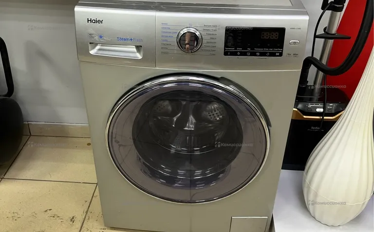Стиральная машина  Haier HW60-1239S