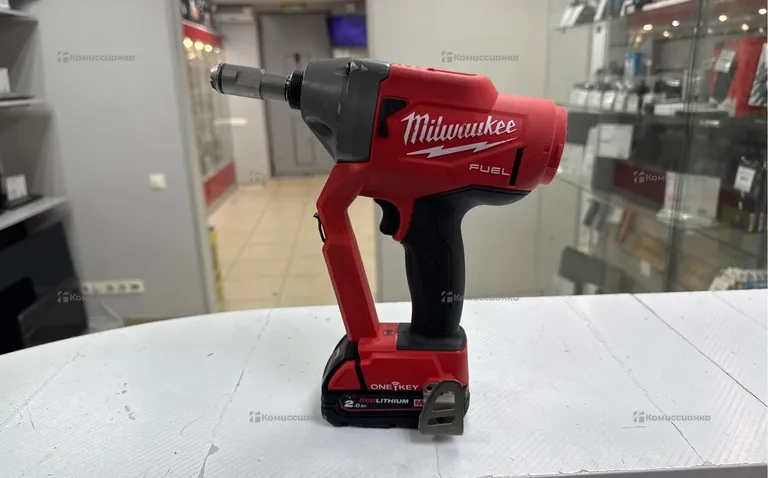 Аккумуляторный заклепочник Milwaukee M18 ONEFPRT