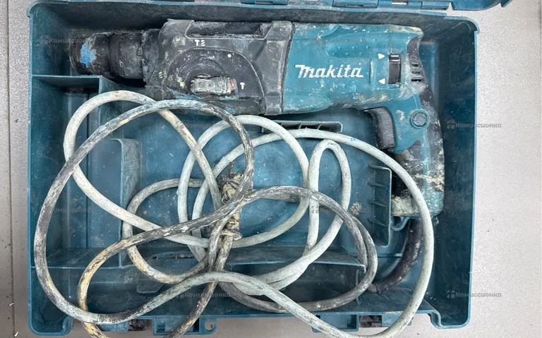 перфаратор makita HR2470