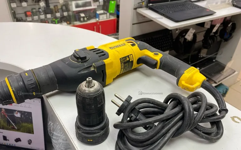 Перфоратор dewalt D25134K