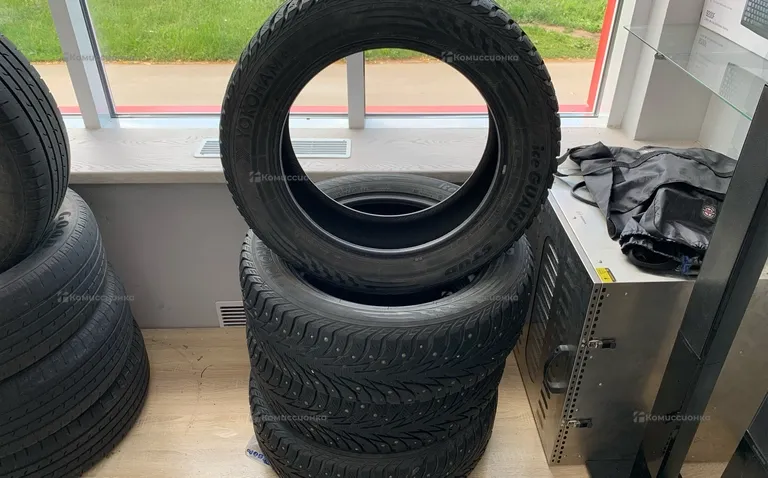 Шины шипованные Yokohama ice guard 215/60 R17