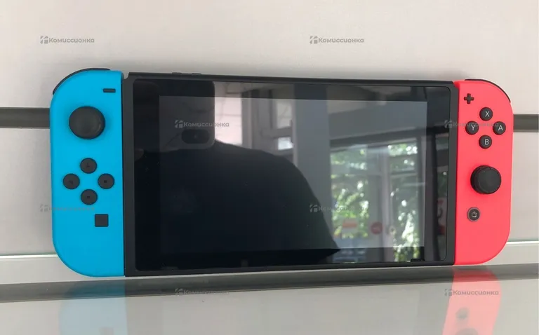 Приставка Nintendo switch 32Gb