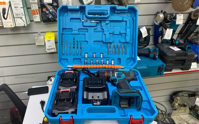 Шуруповерт makita DDF487