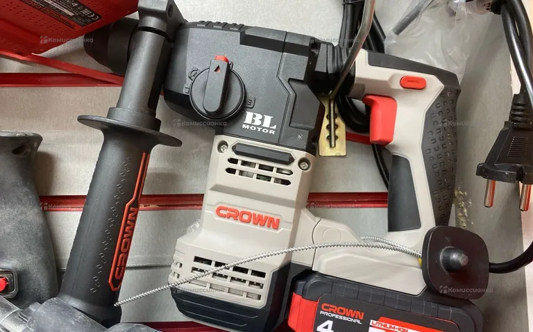 Аккумуляторный перфоратор CROWN CT28001HX-4 BMC
