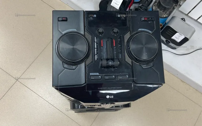 Колонка LG Xboom OM7560