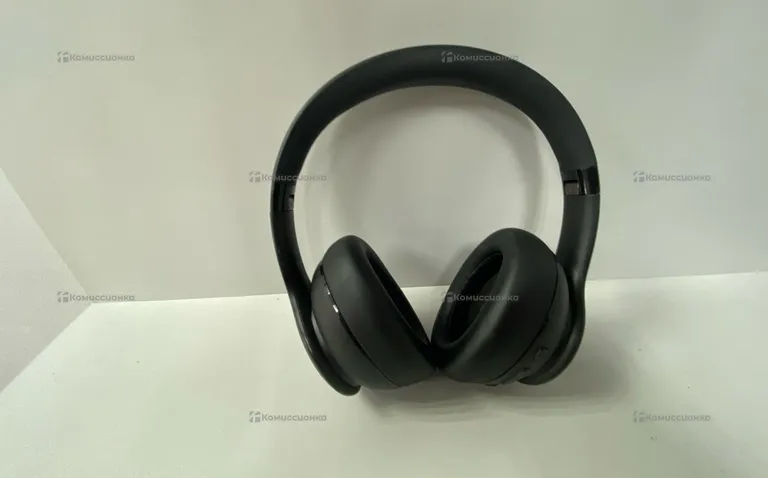 Наушники  Soundcore Q10I