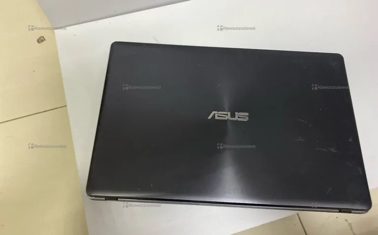Ноутбук ASUS X550C