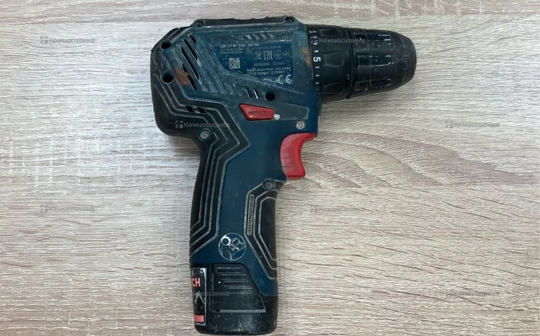 Аккумуляторная дрель-шуруповерт BOSCH GSR 12V-30 L