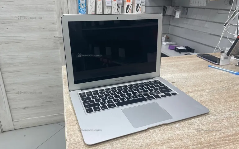 Ноутбук MacBook Air 13 2013 4/256