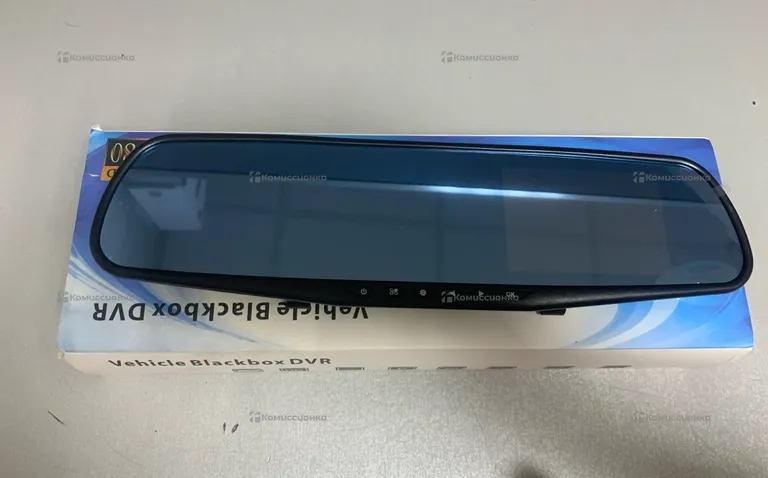 Видеорегистратор  зеркало blackbox dvr