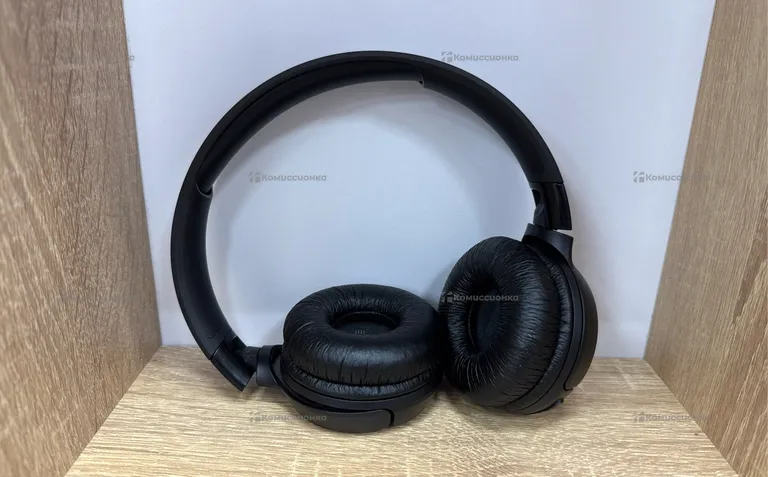 Наушники  JBL TUNE520BT