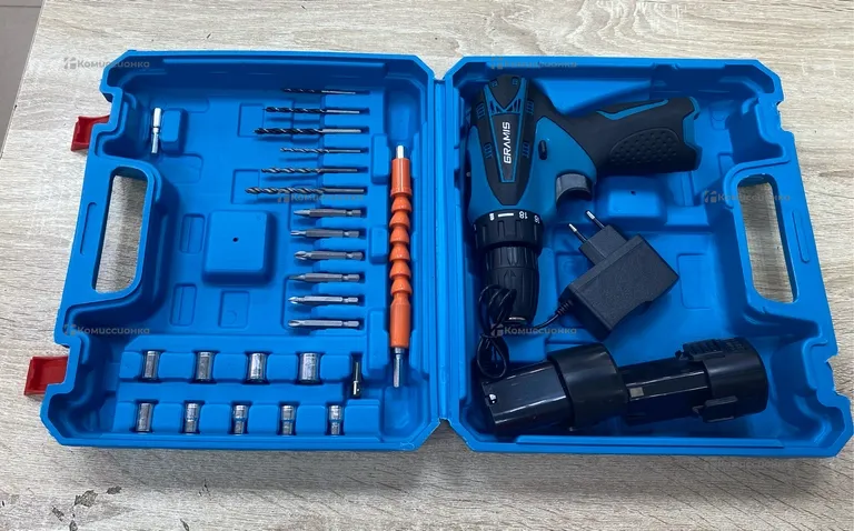 Шуруповерт Gramis 12V