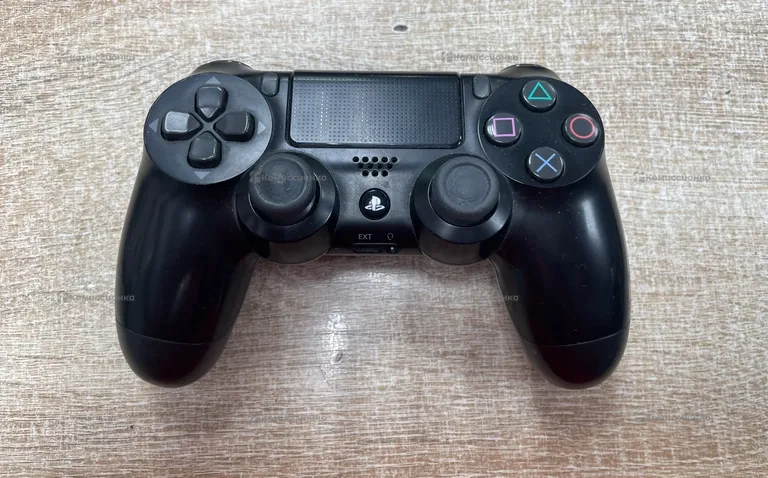 Приставка Sony Plastation 4 Pro