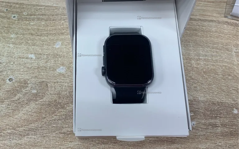 Умные часы HUAWEI Watch Fit 4
