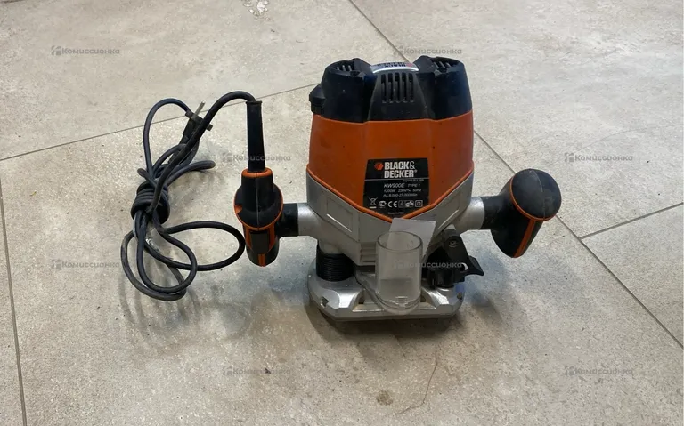 Фрезер BLACK+DECKER BLACK+DECKER KW900E