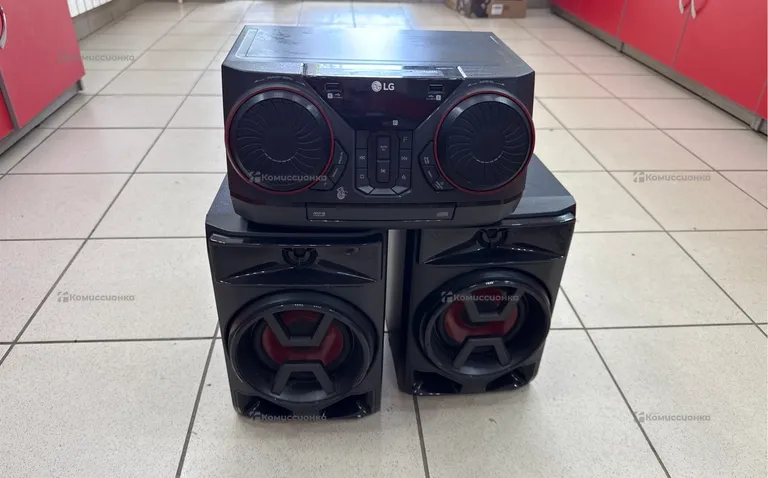 Музыкальный центр LG
