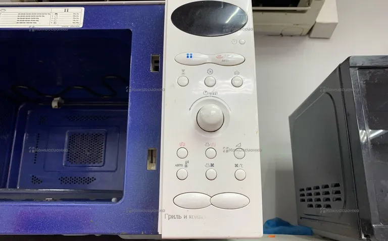Микроволновая печь Samsung C100R
