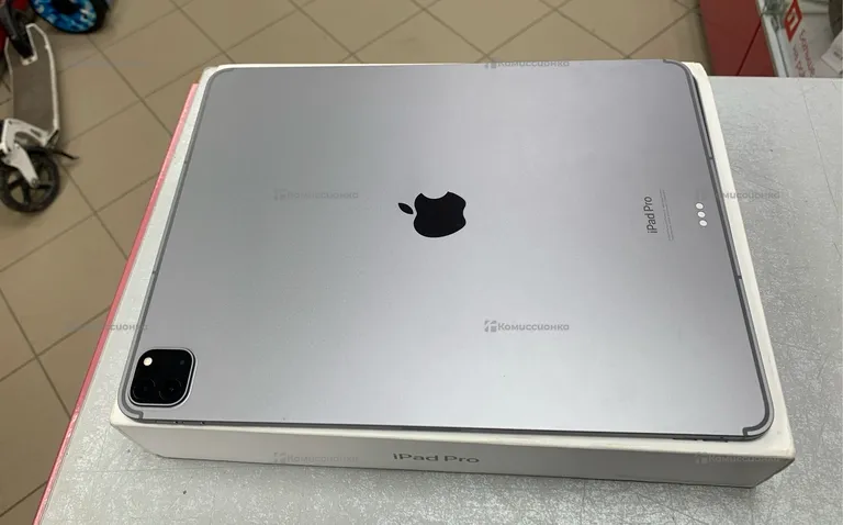 Планшет Apple IPad Pro 12.9-inch (6th Generation)