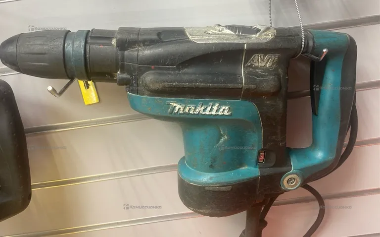Перфоратор makita HR4011C