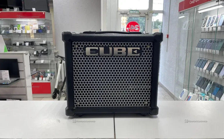 Сомбик Roland cube 10gx