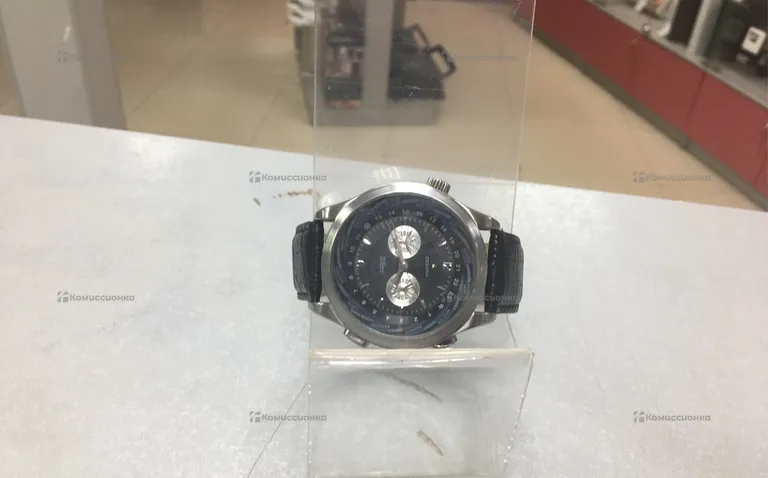 Часы  Zenith с кожаным ремешком