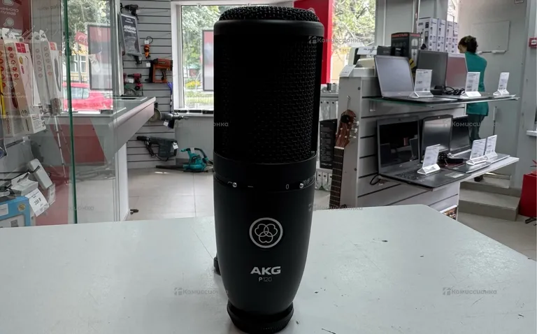 Микрофон AKG P120
