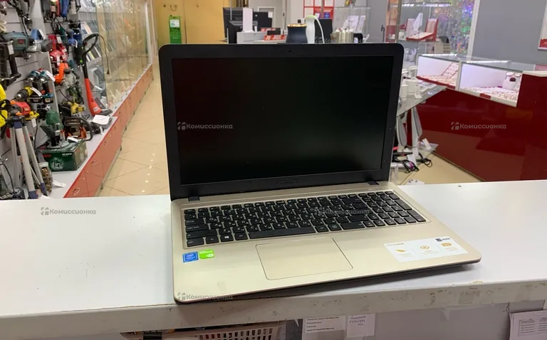 Ноутбук Asus R540N