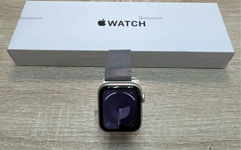 Часы  Apple Watch SE 40mm 2