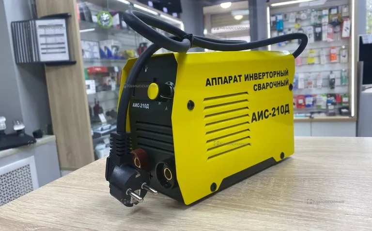 Инверторный сварочный аппарат АИС-210Д