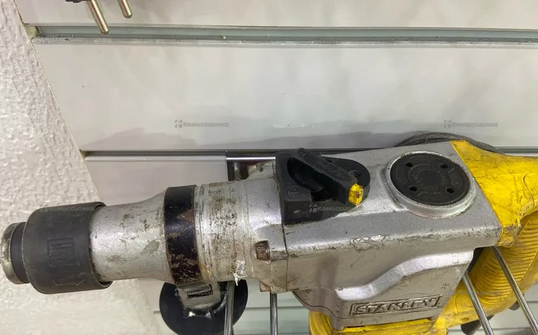 Перфоратор STANLEY STHR272