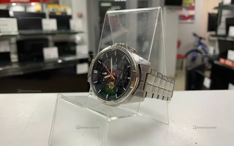 Часы  Casio Edifice EFR-556