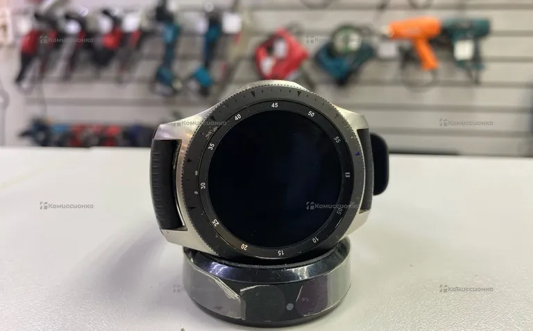 Часы  SAMSUNG GALAXY WATCH модель SM-R800