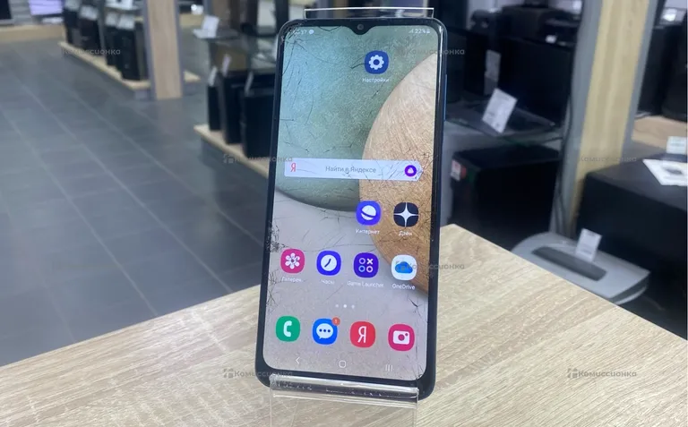 Samsung Galaxy A12. 4/64