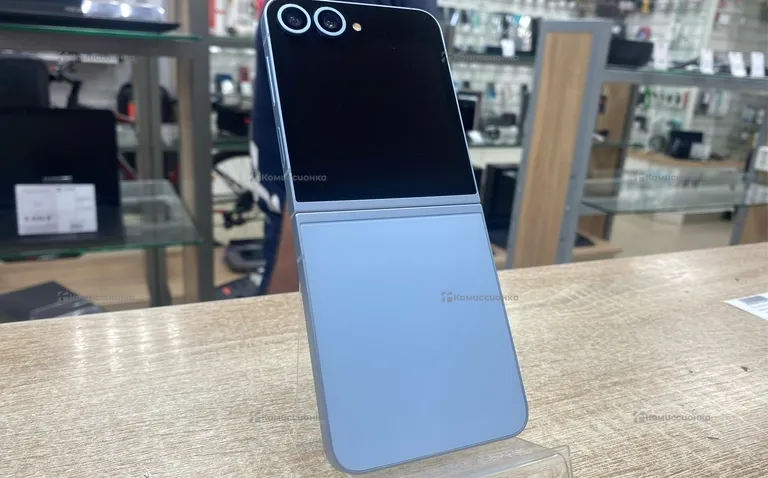 Samsung Galaxy Z Flip 6 12/256Gb
