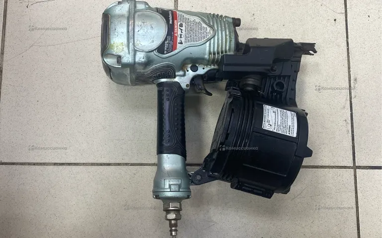 каркасный нейлер Metabo nv90ag