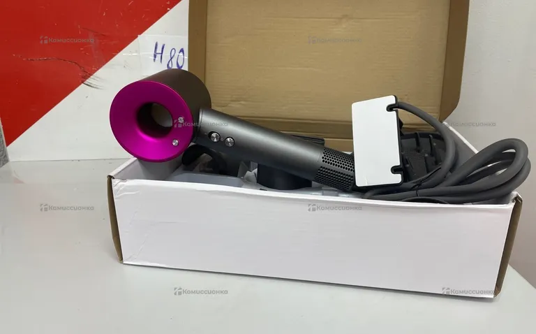 Фен Dyson M