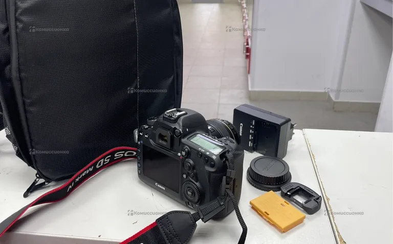 Фотоаппарат Canon EOS 5D Mark IV Body