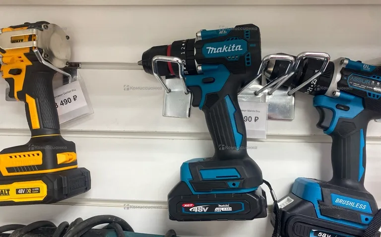 Шуруповерт Makita б/щ