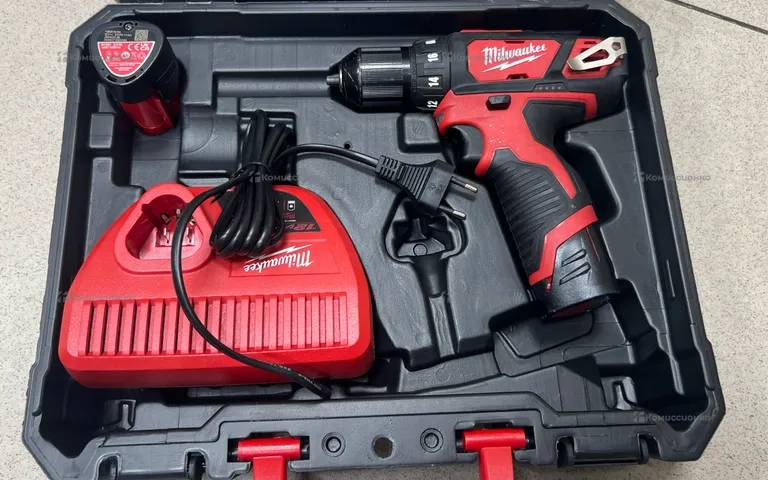 Шуркповерт Milwaukee M12 BDD