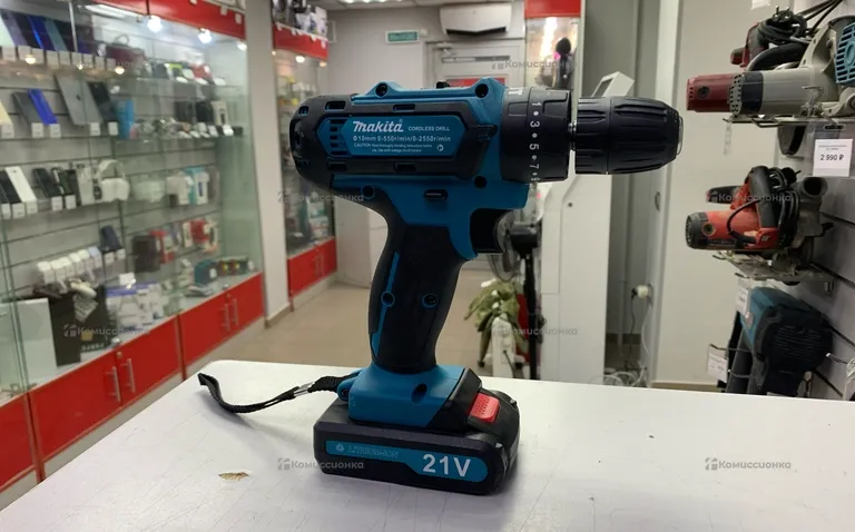 реплика Makita шуруповерт 21V