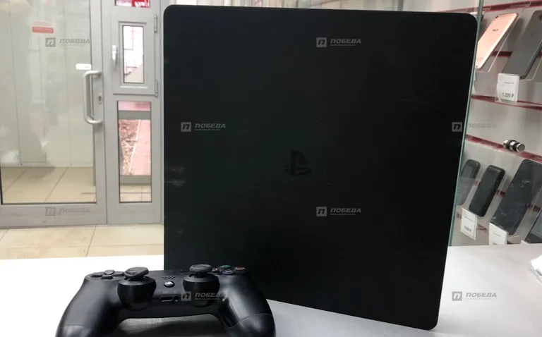 PS4. Игровая приставка PS4 slim 1Tb