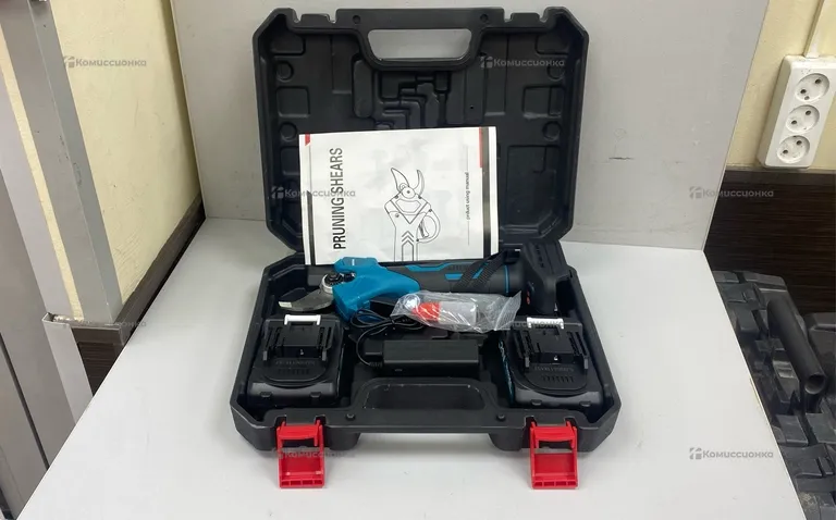 Аккумуляторный Секатор Makita
