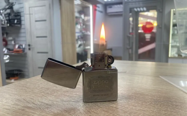 Зажигалка zippo