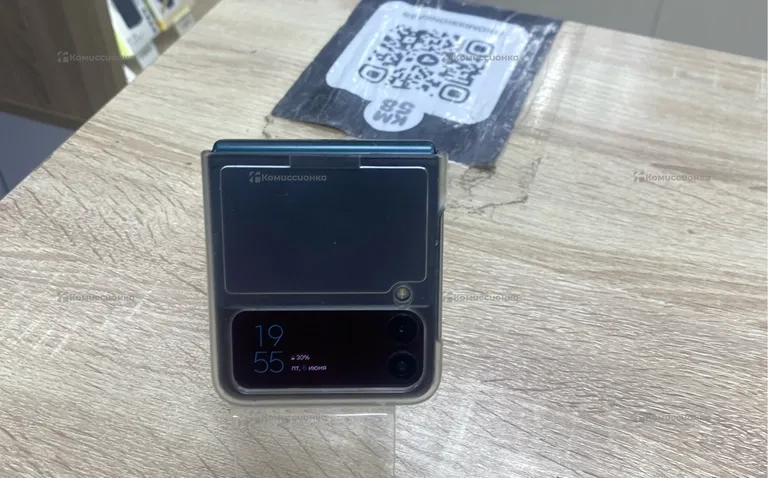 Samsung Galaxy Z Flip 3 5G 8/128 ГБ