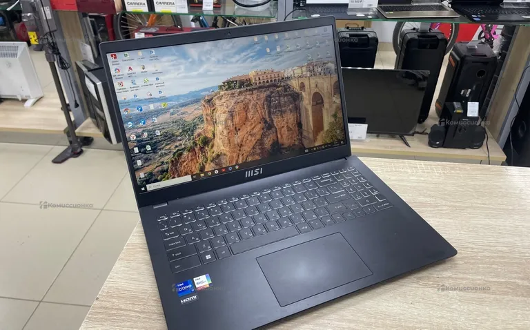 Ноутбук  MSI Modern 15 B12m