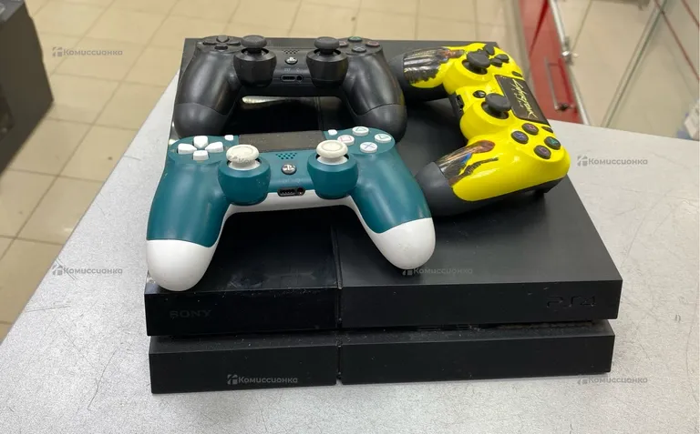 Приставка PS4. Fat 512