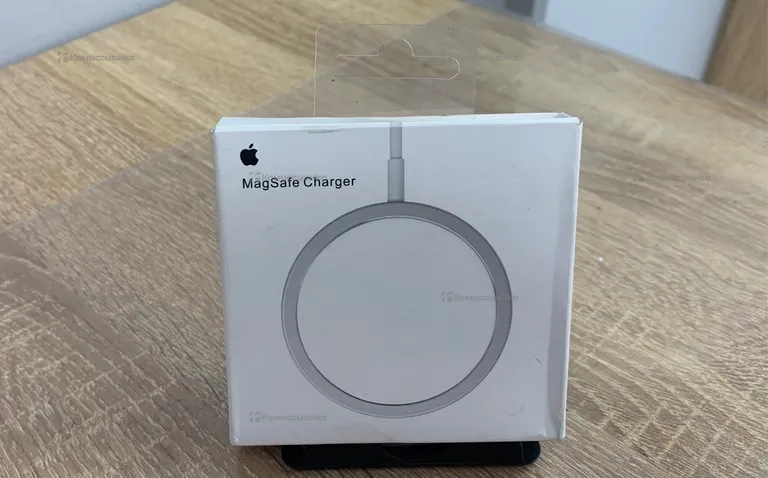 Зарядное устройство для айфона MagSafe