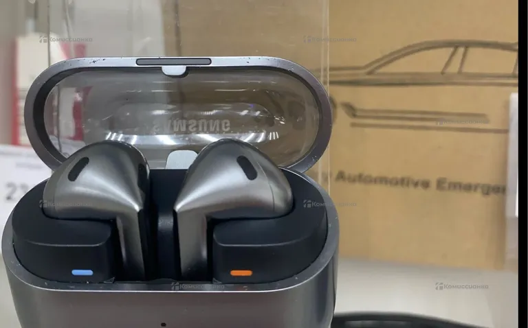 Наушники Samsung Buds 3