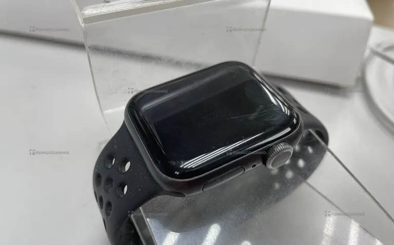 Часы  Appel Watch se